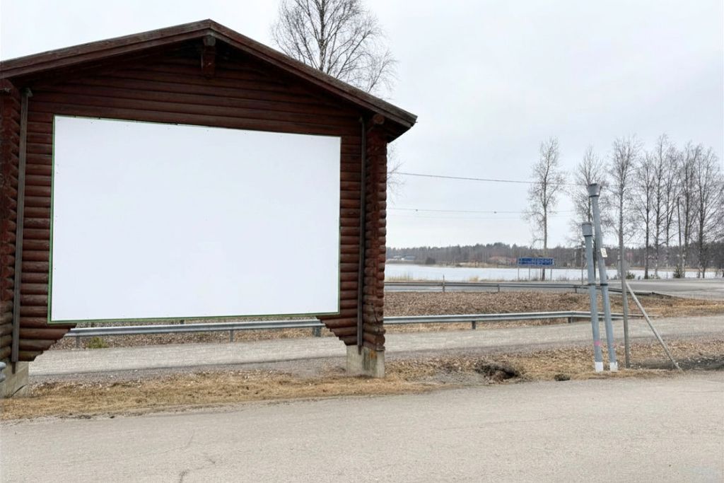 Kolmostien varressa Parkanossa näkyvyyttä yritykselle tehokkaasti